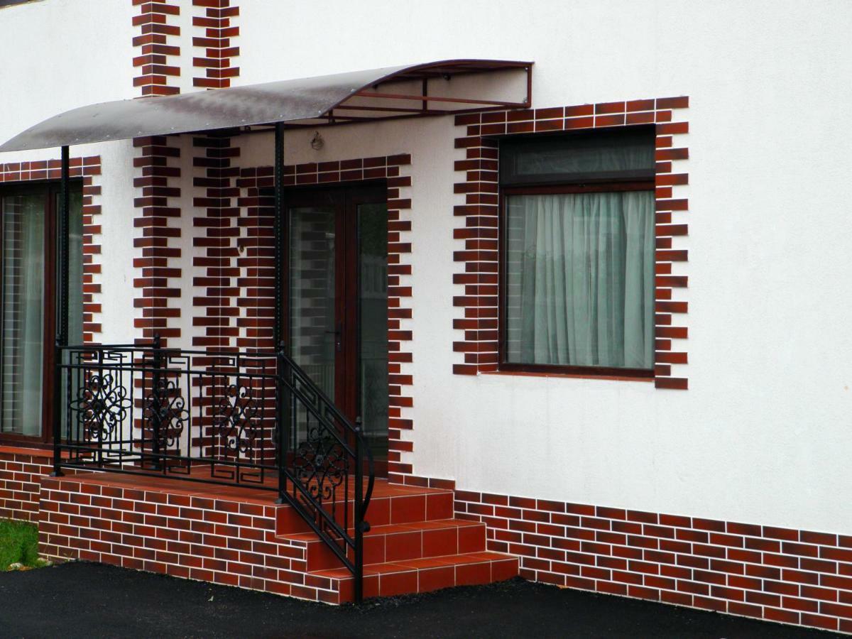Pensiunea Platinum Targu Jiu Exterior photo